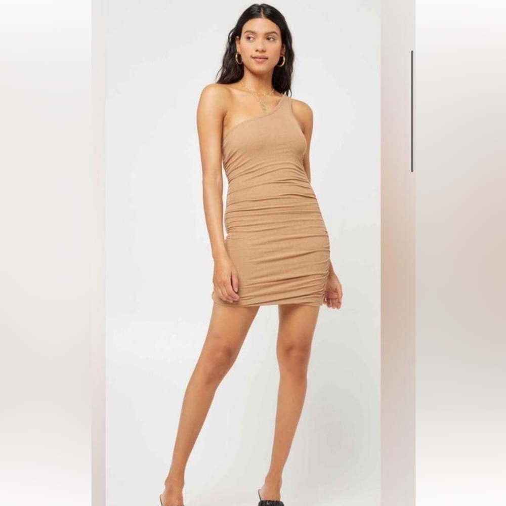 NWOT - L*SPACE x Tessa Brooks Alana One Shoulder
Ribbed Bodycon Dress
